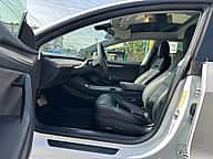 Tesla Model 3 Long Range 2022 - miniatura 9