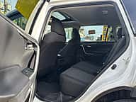 Toyota RAV4 XLE 2021 - miniatura 10