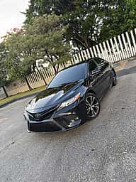 Toyota Camry SE 2018 - miniatura 1