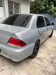 Mitsubishi Motors Galant 2002 - miniatura 4