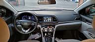 Hyundai Elantra SE 2020 - miniatura 6