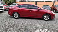 Hyundai Elantra SE 2020 - miniatura 12
