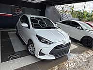 Toyota Yaris Hatchback 2021 - miniatura 2