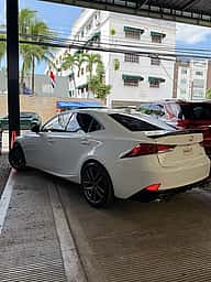 Lexus IS 300 2020 - miniatura 4