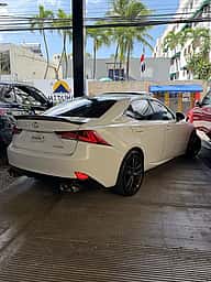 Lexus IS 300 2020 - miniatura 5