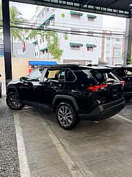 Toyota RAV4 XLE Premium 2022 - miniatura 4
