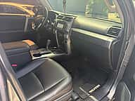 Toyota 4 Runner SR5 2014 - miniatura 3
