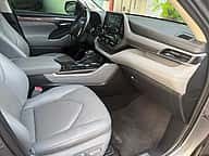 Toyota Highlander Hybrid 2022 - miniatura 4