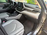 Toyota Highlander Hybrid 2022 - miniatura 8