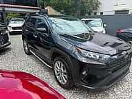 Toyota RAV4 LE 2020 - miniatura 4
