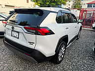 Toyota RAV4 Limited 2023 - miniatura 5