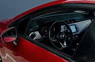 Nissan Versa SV 2022 - miniatura 2