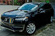 Volvo XC90 Momentum T5 2018 - miniatura 1
