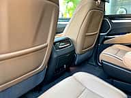 Cadillac Escalade Luxury Short 2026 - miniatura 13