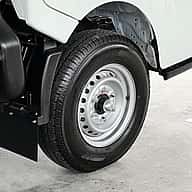 Isuzu Camion Furgon 2027 - miniatura 7