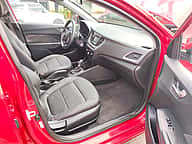 Hyundai Accent SE 2019 - miniatura 8