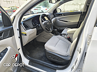 Hyundai Tucson SE 2018 - miniatura 8