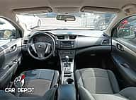 Nissan Sentra S 2017 - miniatura 4