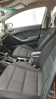 Kia Forte LX 2017 - miniatura 6