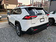 Toyota RAV4 XLE 2021 - miniatura 5