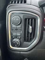 Chevrolet Silverado RST 2022 - miniatura 10