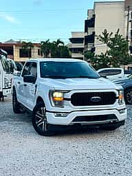 Ford F 150 STX 2022 - miniatura 1