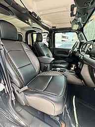 Jeep Gladiator Sport 2023 - miniatura 10