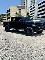 Jeep Gladiator Sport 2023 - miniatura 3