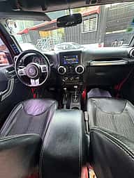 Jeep Wrangler Sahara Unlimited 2015 - miniatura 8