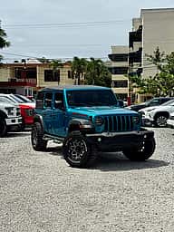 Jeep Wrangler Sahara Unlimited 2019 - miniatura 4