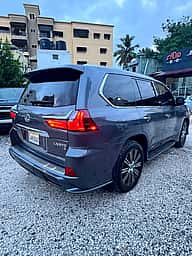 Lexus LX 570 Sport 2020 - miniatura 5