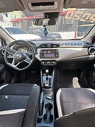 Nissan Versa SV 2020 - miniatura 10