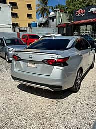 Nissan Versa SV 2020 - miniatura 4