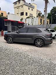 Porsche Cayenne Coupe S 2019 - miniatura 4