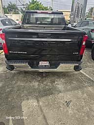 Chevrolet Silverado LTZ 2019 - miniatura 4