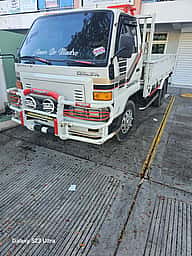 Daihatsu Delta Cama Corta 1999 - miniatura 1