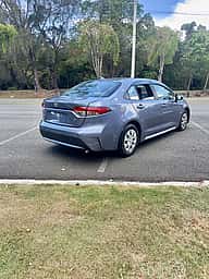 Toyota Corolla LE 2020 - miniatura 6