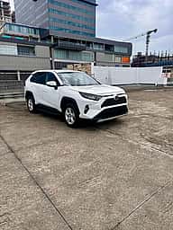 Toyota RAV4 LE 2022 - miniatura 7
