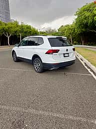 Volkswagen Tiguan TSI 2021 - miniatura 3