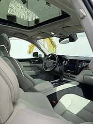 Volvo XC60 B5 PLUS 2022 - miniatura 4