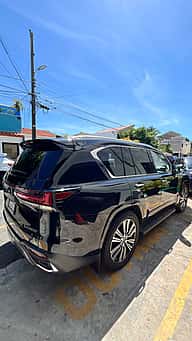 Lexus LX 600 Luxury 2023 - miniatura 3