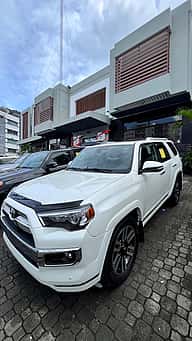 Toyota 4 Runner Limited 2021 - miniatura 1