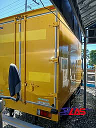 Isuzu ELF 2020 - miniatura 4