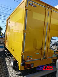 Isuzu ELF 2020 - miniatura 3