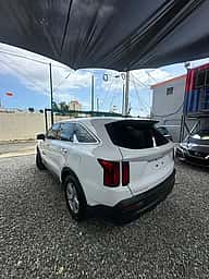 Kia Sorento LX 2023 - miniatura 4