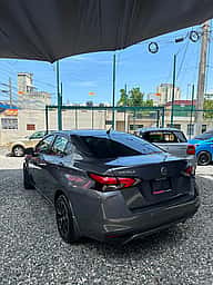 Nissan Versa SV 2020 - miniatura 2