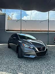 Nissan Versa SV 2020 - miniatura 3
