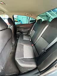 Nissan Versa SV 2020 - miniatura 4