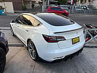 Tesla Model 3 2023 - miniatura 4