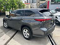 Toyota Highlander LE 2023 - miniatura 3